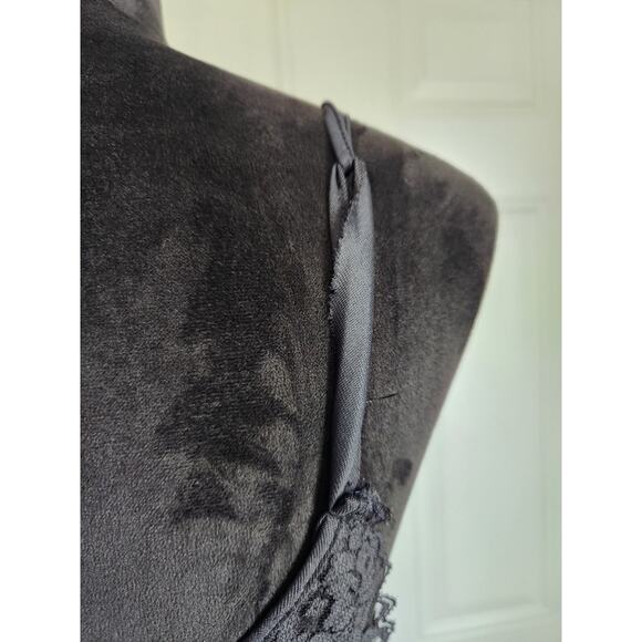 Vintage Women's Unbranded Black Nylon Lace Nightgown Slip Dress Black Size Small - Picture 5 of 7